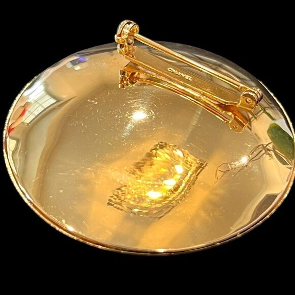 Chanel Vintage 1970s Gripoix & GP Brooch With COA - Picture 3 of 7